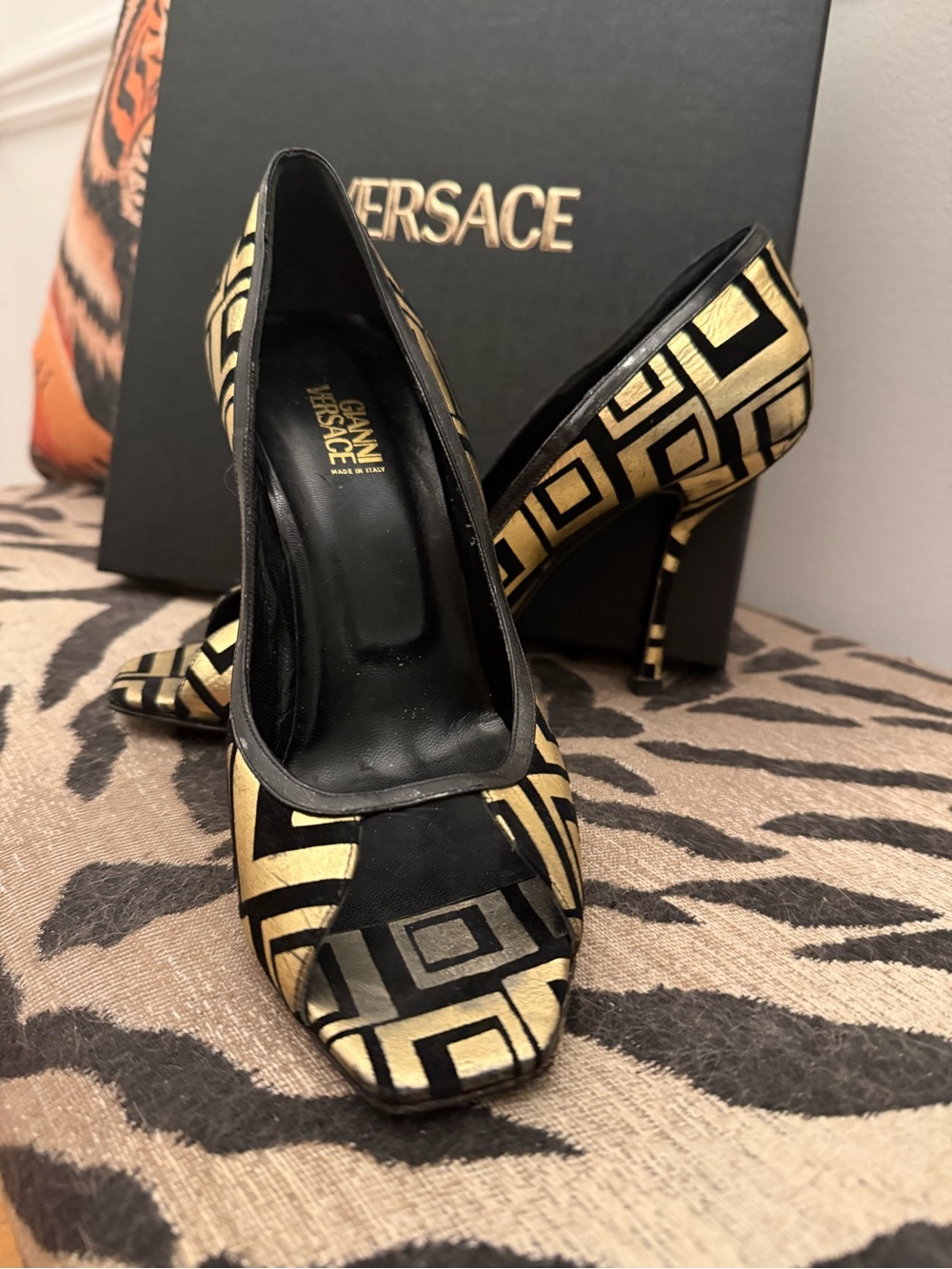 EUC Gianni Versace Gold and Black Geometric Peep-Toe Stiletto Runway Style - Picture 3 of 10